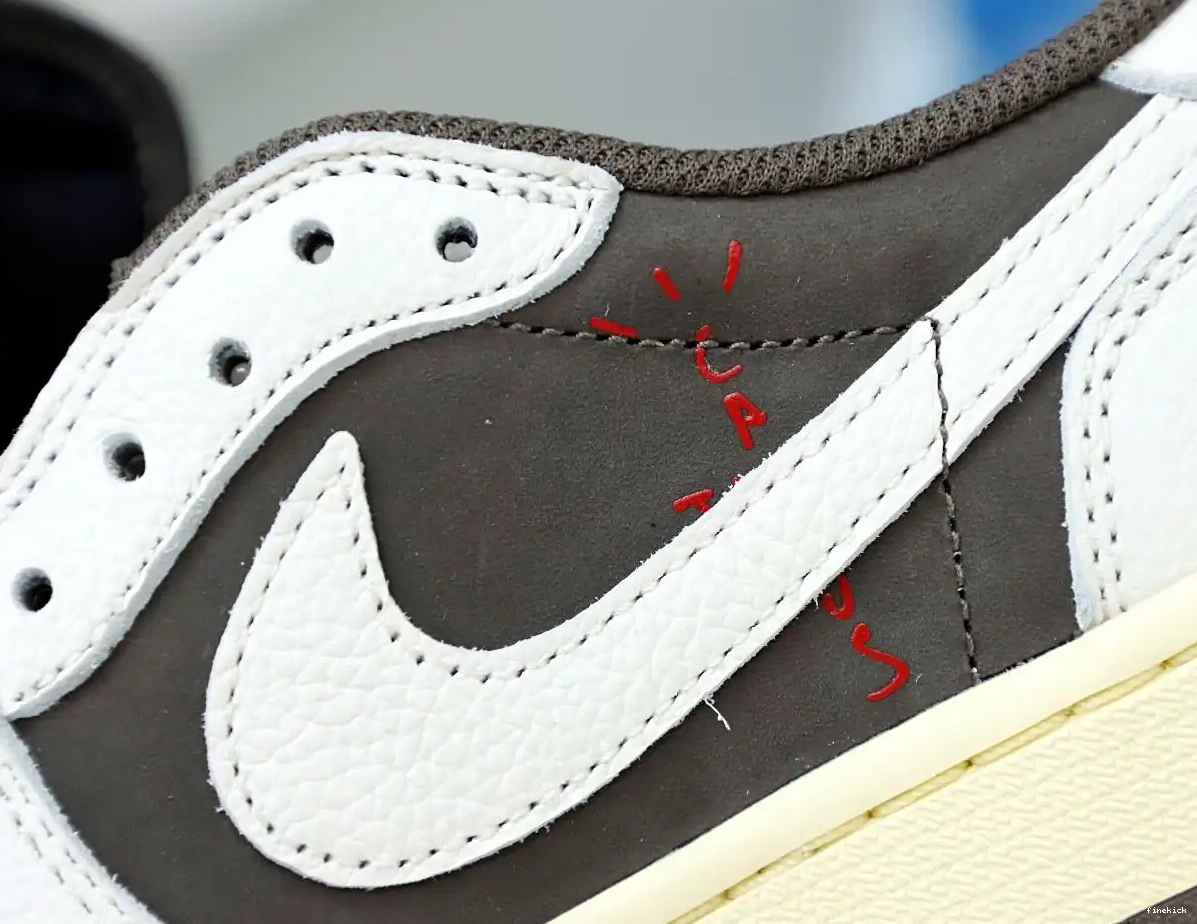 MOCHA X SCOTT 1 JORDAN TRAVIS OG AIR REVERSE LOW 0619